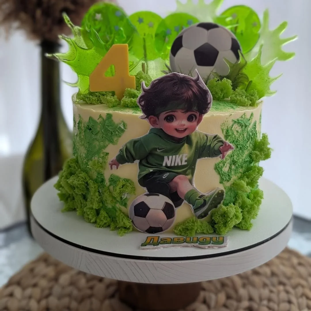 Торт с клубникой и манго — торты на заказ, Elpis Sweets Могилёв